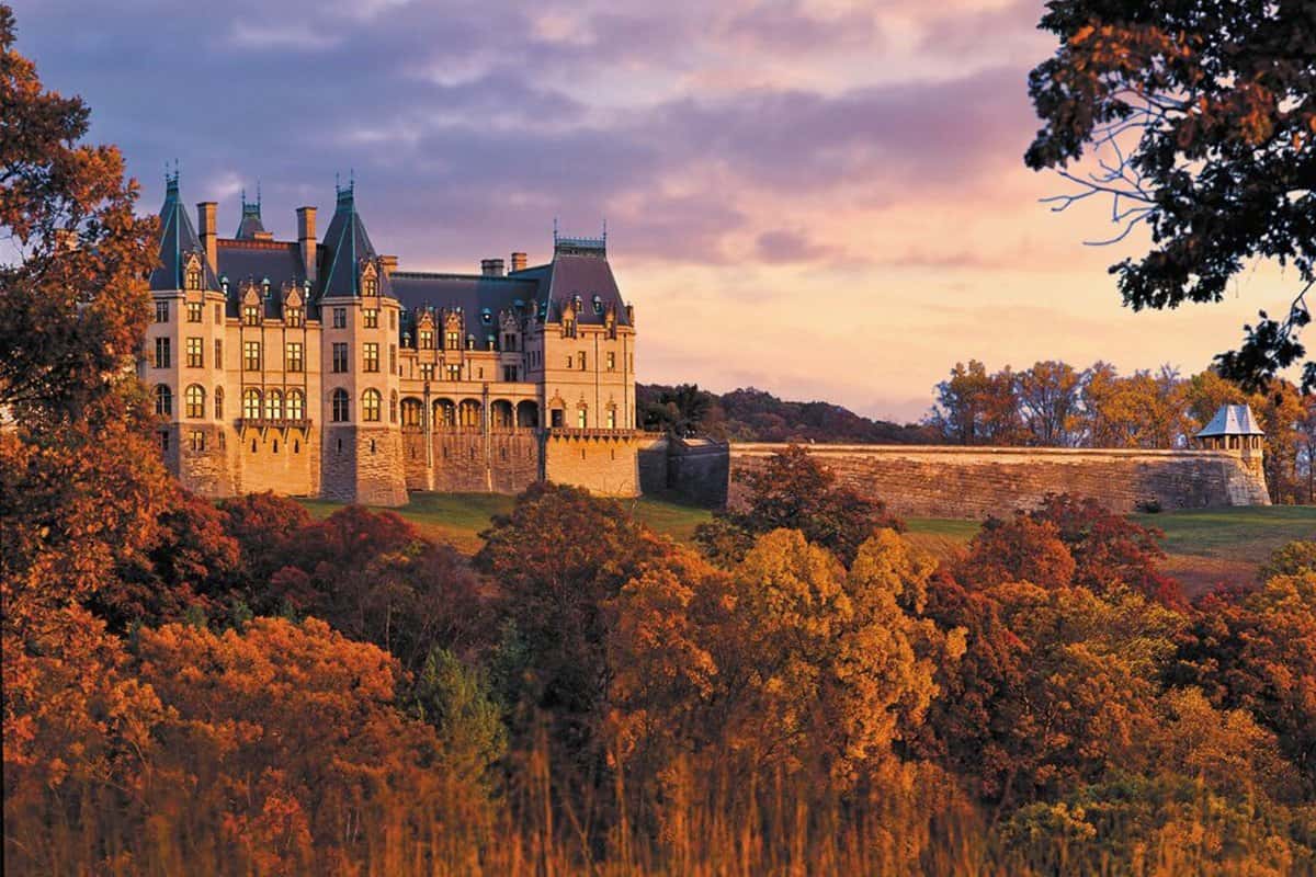 13 Scenic Road Trips to Experience the Beautiful Colors of Fall