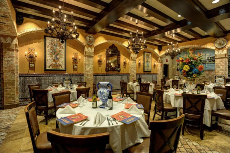 Columbia-Ybor-City-Andalucia-dining-room