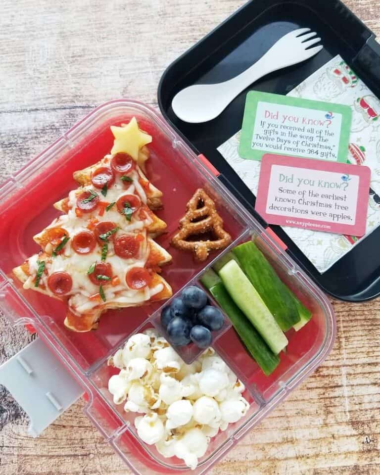 Make it MERRY with holiday inspired lunches by @lunchboxmafia