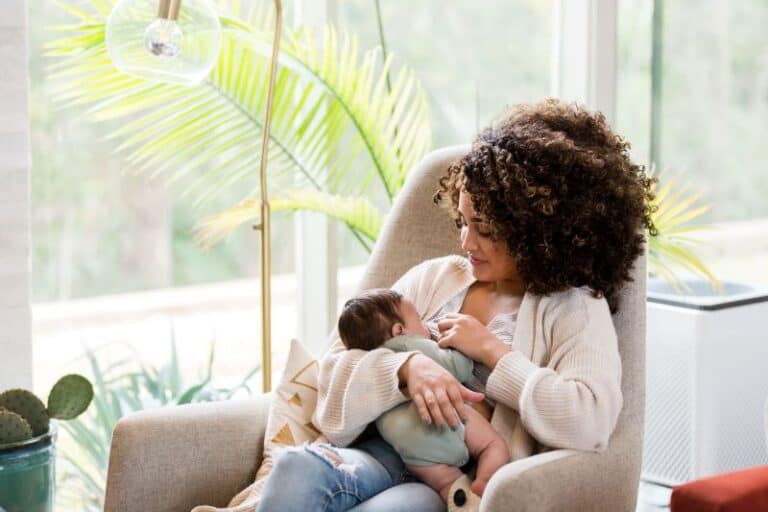 Breastfeeding Month: Benefits and Tips for Moms-to-Be