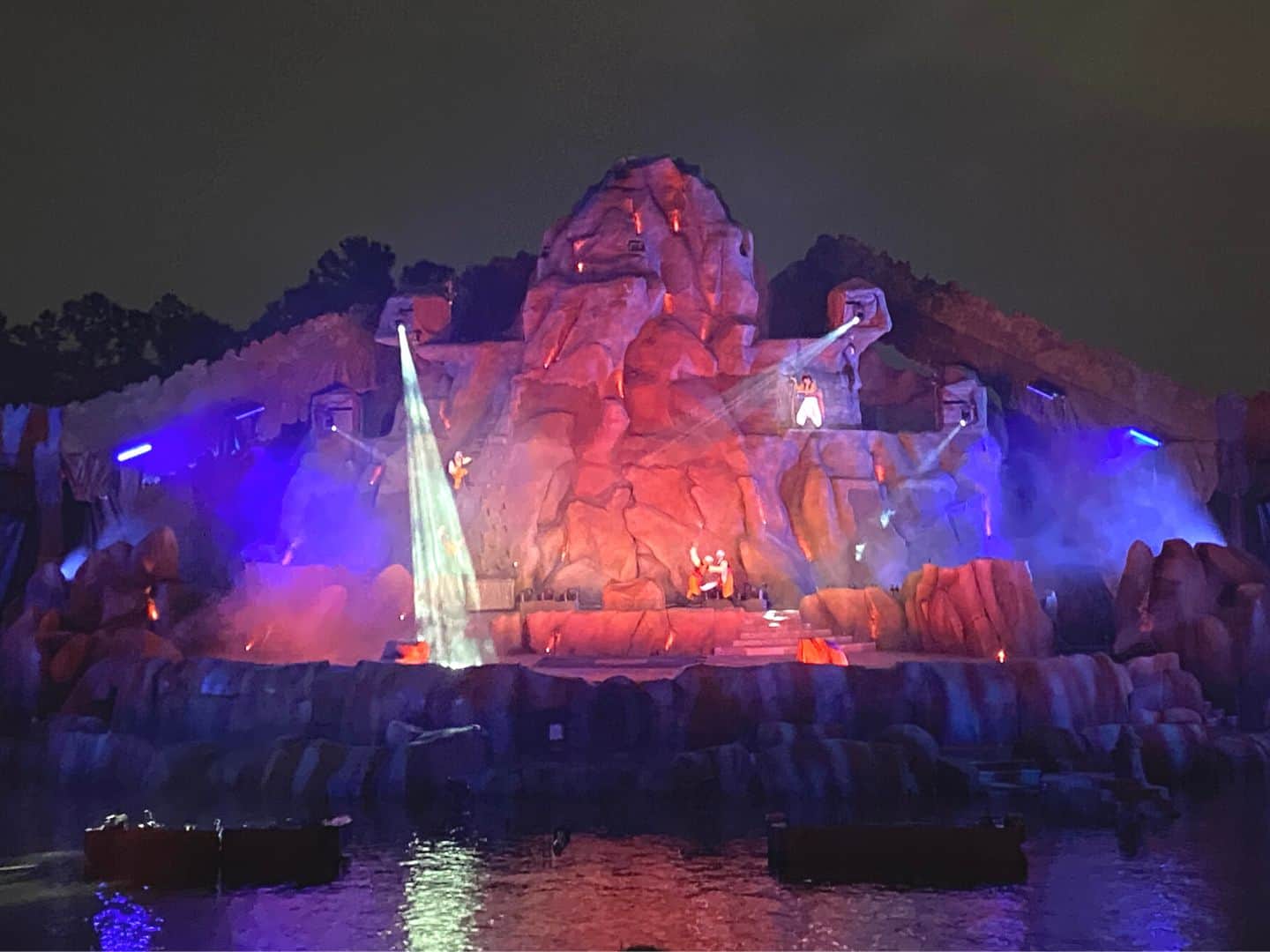 New Aladdin Scene in Fantasmic nighttime show at Walt Disney World - Dani Meyering