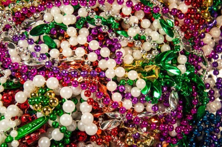 Put those Gasparilla beads to use: Our favorite DIY crafts