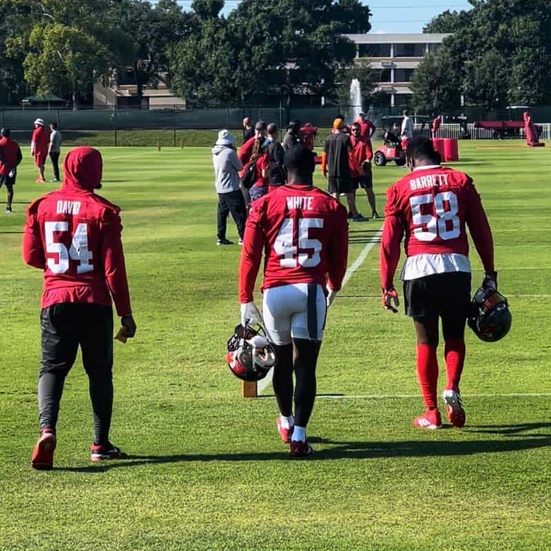 Tampa Bay player Devin White hosts shopping spree for young athletes