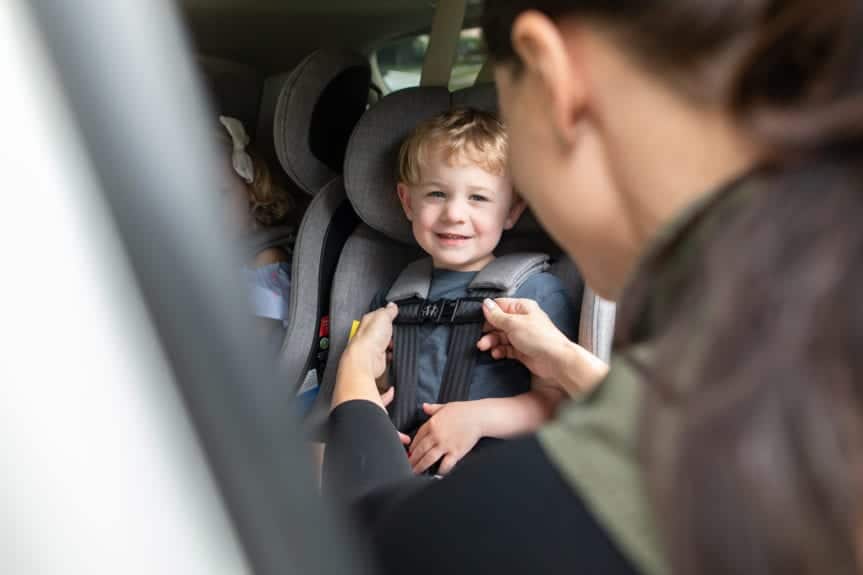 Putting Your Newborn In A Car Seat? 95% Of People Do It Wrong