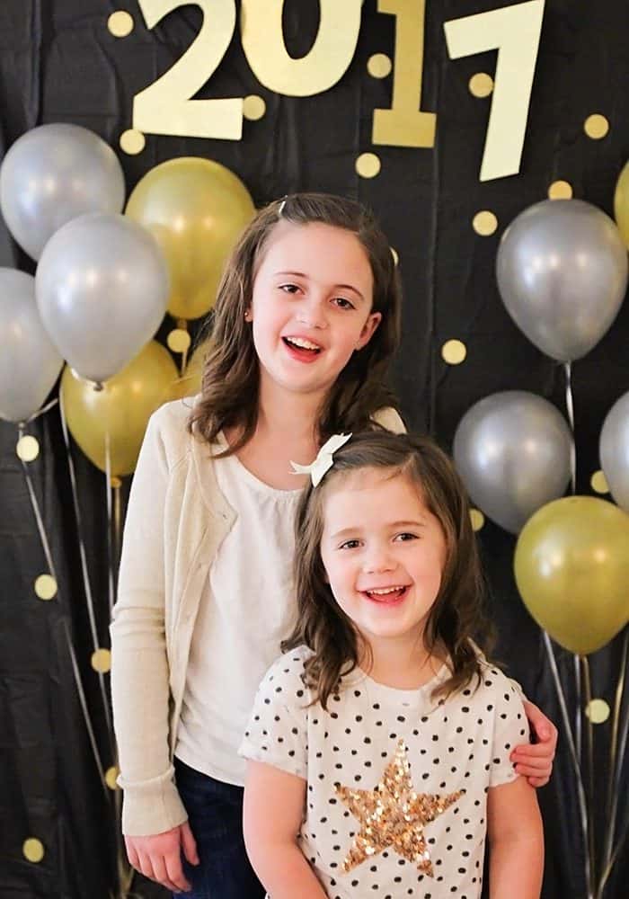 New Year's Eve DIY Photobooth from SomewhatSimple.com