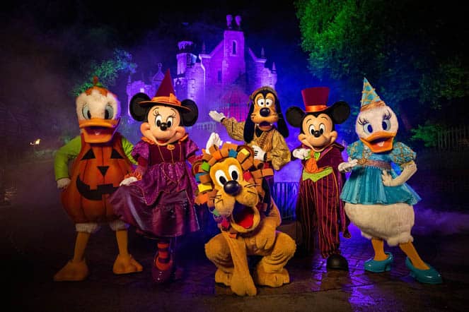 A Parent's Guide to Mickey's Not-So-Scary Halloween Party