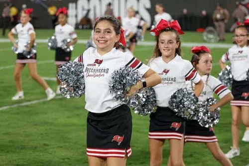 Full Circle Moments with the Tampa Bay Buccaneers Cheerleaders