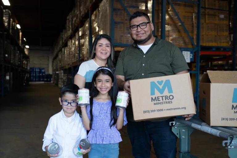 Metropolitan Ministries Holiday Tent Family Volunteer