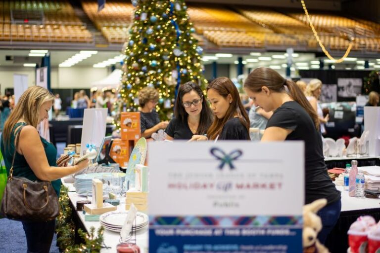 Junior League of Tampa’s Holiday Gift Market Celebrates 20 Years of Giving Back 