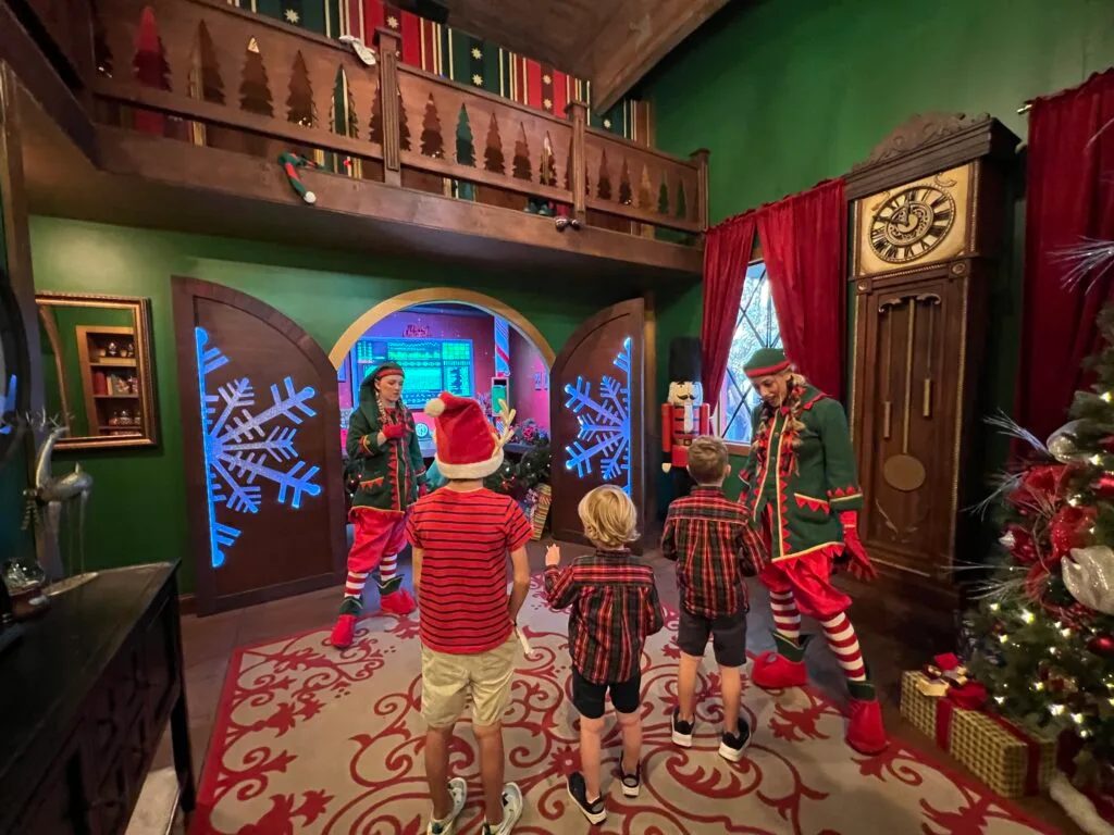 INSIDE LOOK: Christmas Town at Busch Gardens Tampa Bay 2025