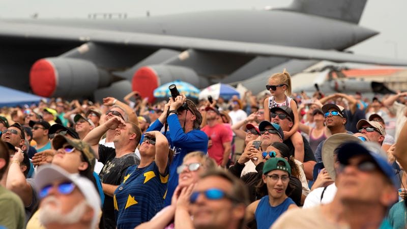 Tampa Bay AirFest crowd watching performance