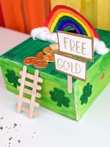 Easy March DIY Crafts for Kids with Karimah Henry of @craftingafunlife