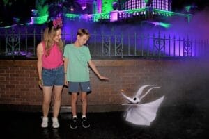Mickey's Not So Scary Ghost AI
