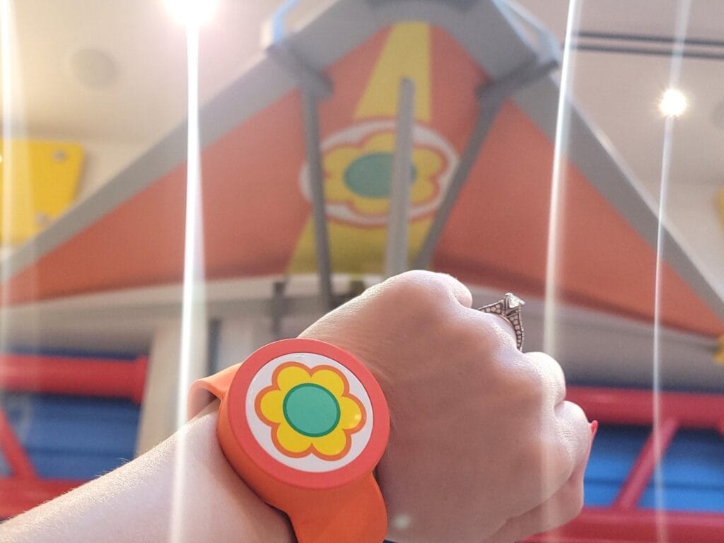 Daisy Power-Up Band, Super Nintendo World