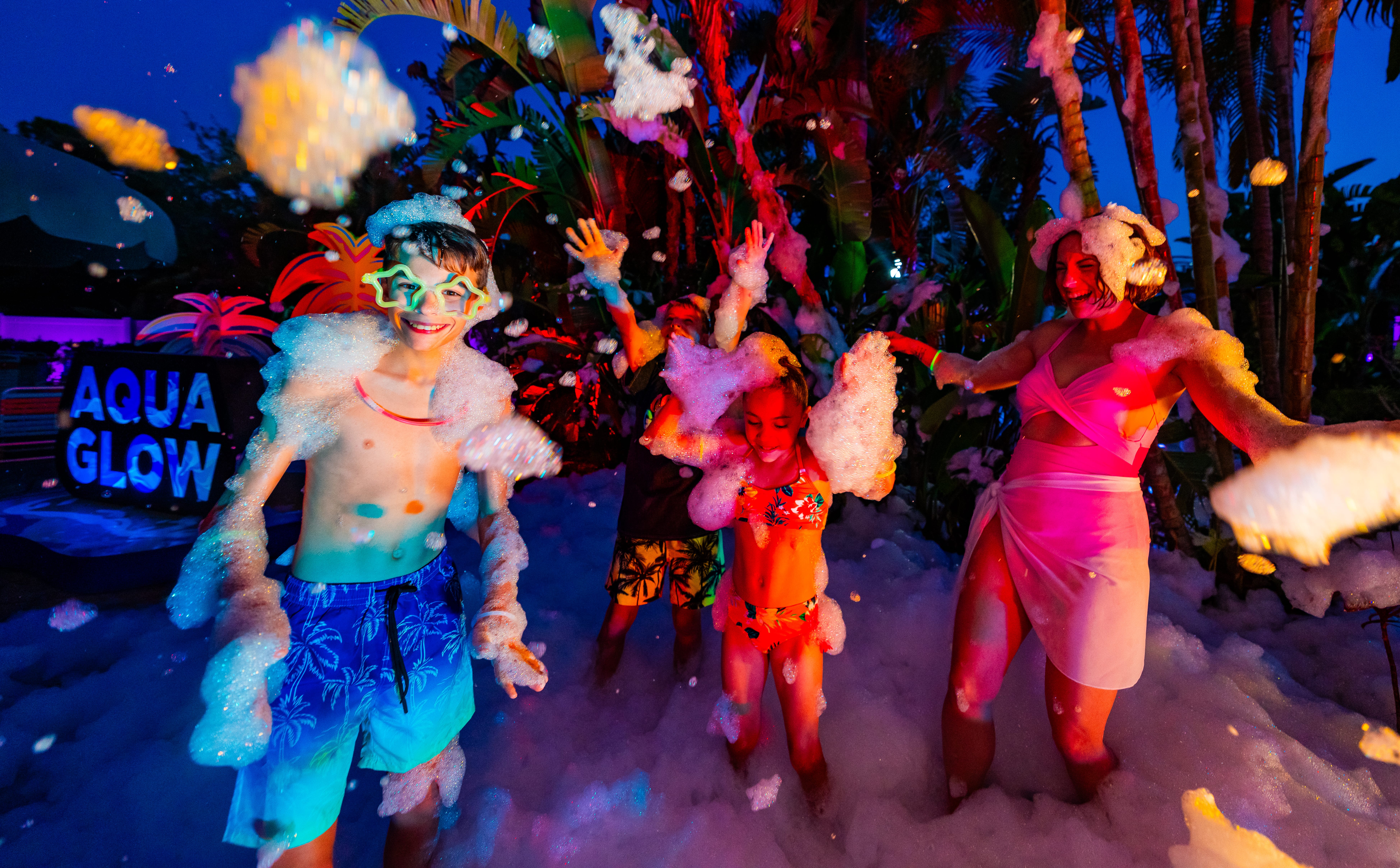 AquaGlow at Adventure Island (3)
