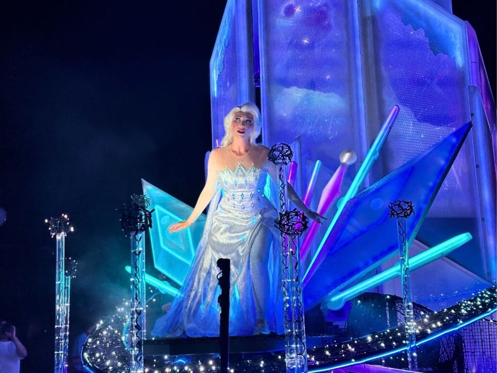 Elsa on Frozen Float Disney Starlight - image by Dani Meyering 2