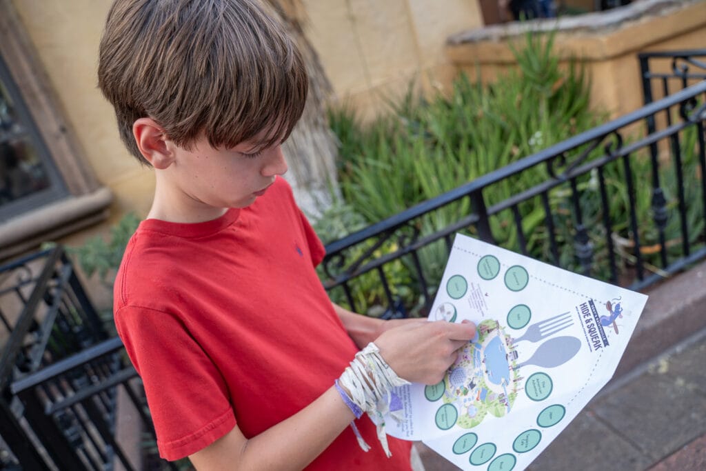Epcot Food and Wine Festival Hide and Squeak scavenger hunt