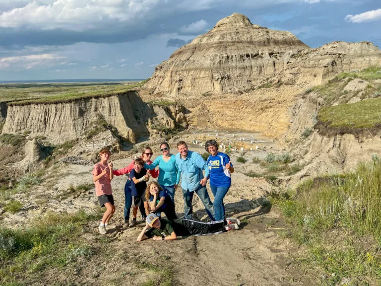 Paleoadventures Dinosaur dig in South Dakota the Tampa crew