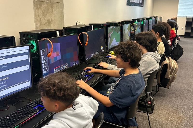 MOSI children on computers
